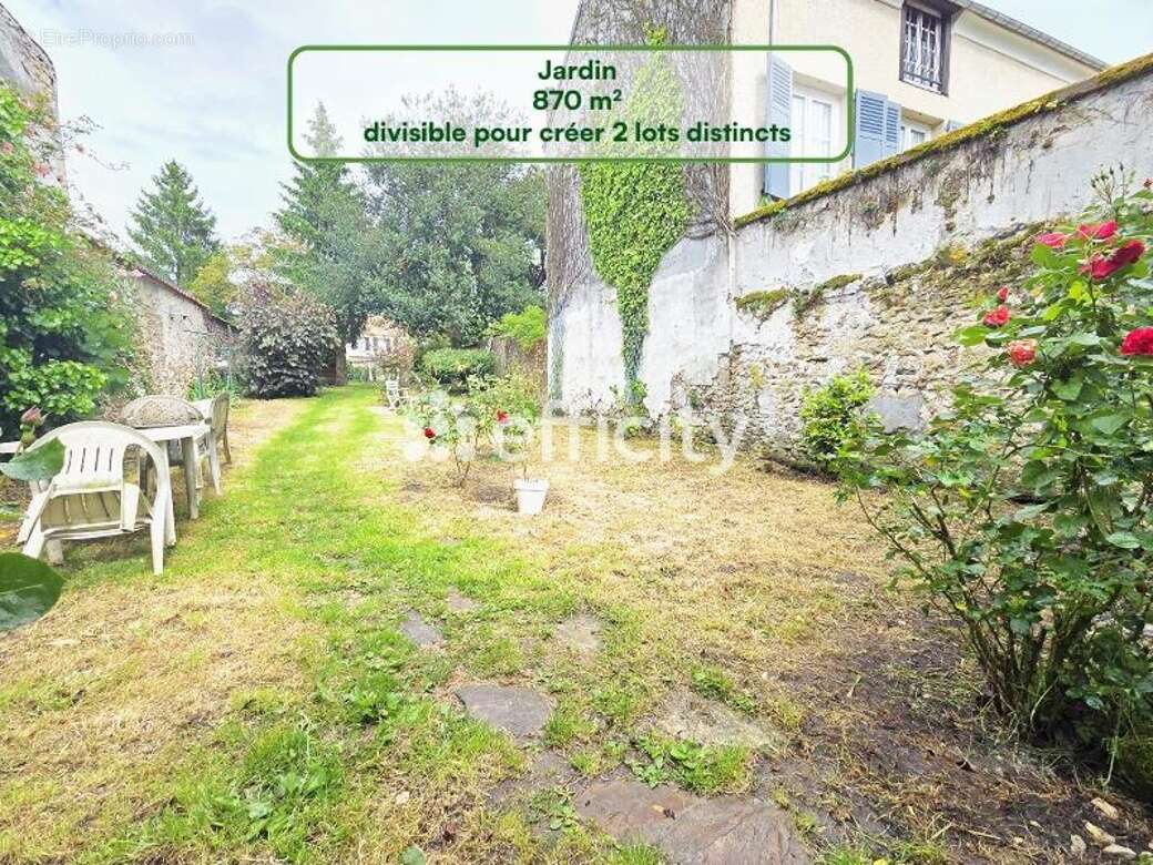 Maison à MARINES