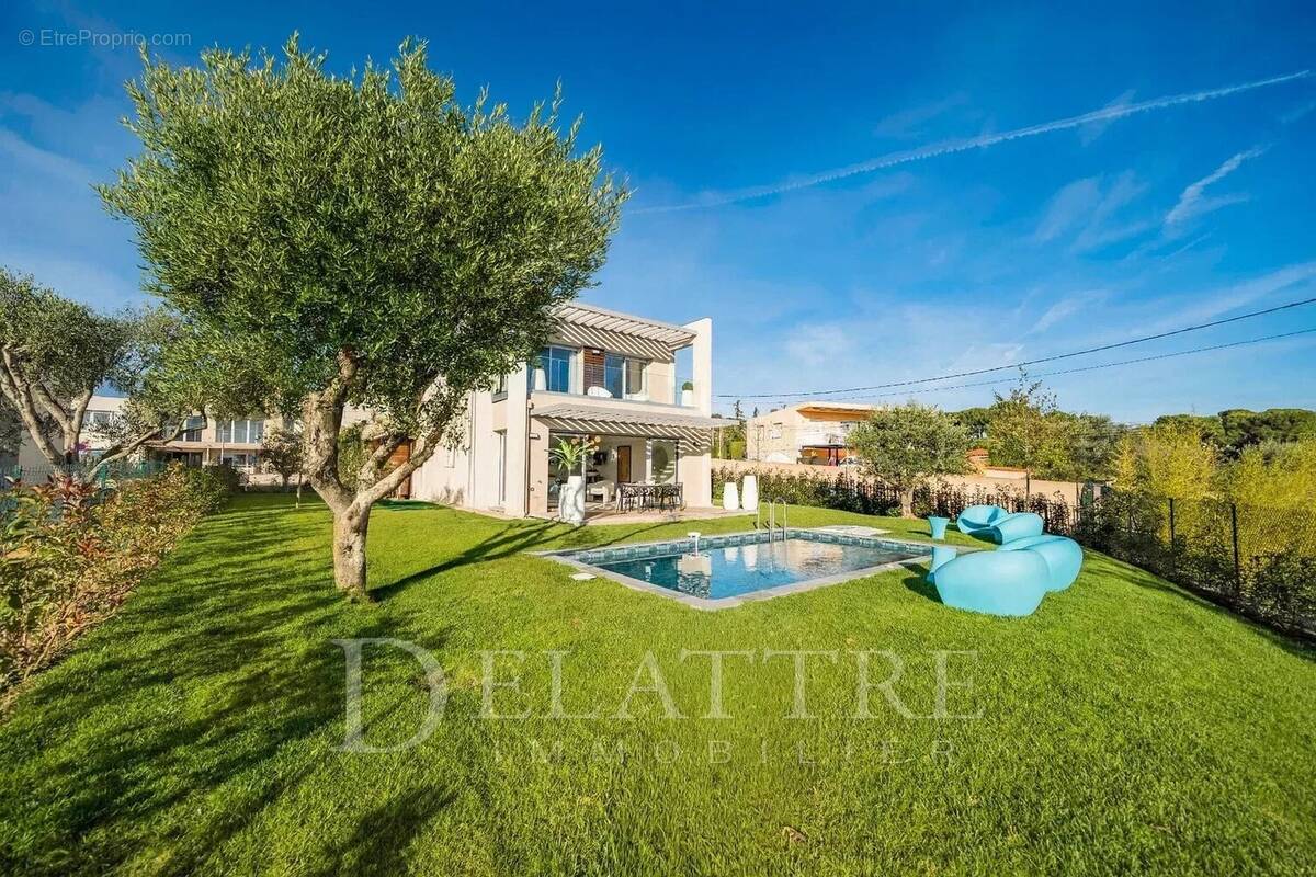 Maison à ANTIBES