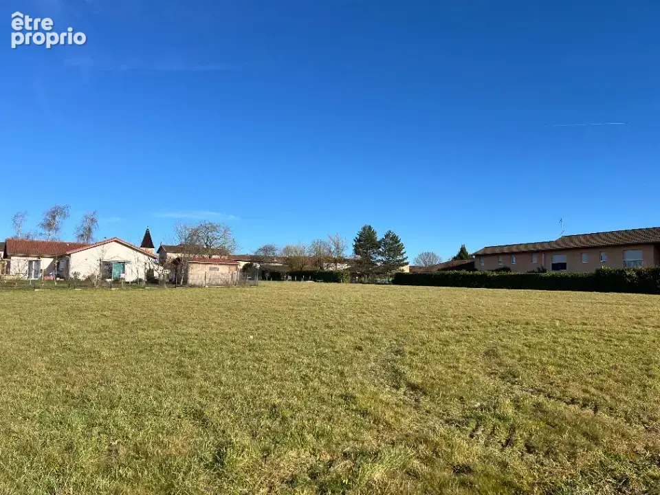 Terrain 3 430 m² à vendre à Dompierre-Sur-Veyle (01240) - photo 2