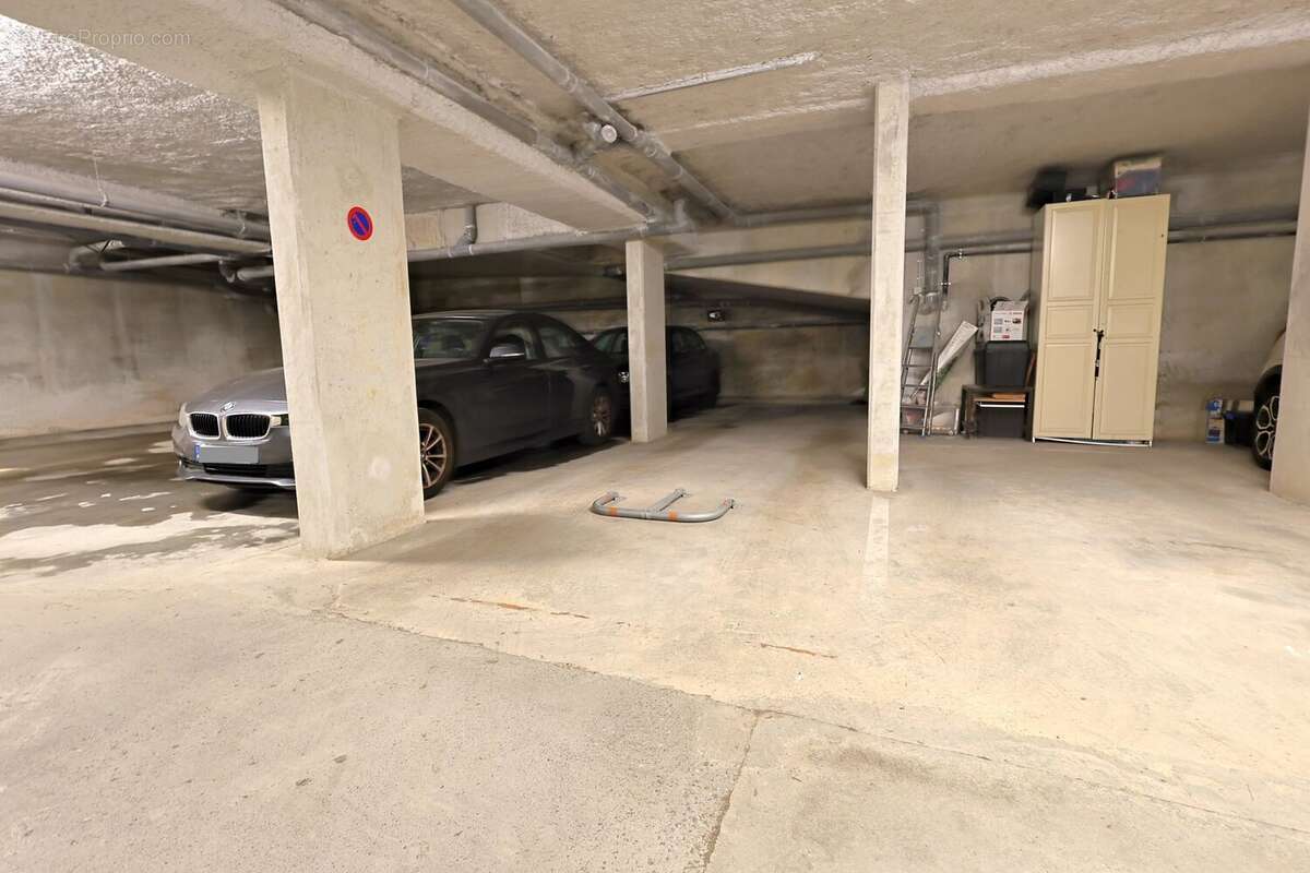 2 pièces récent avec terrasse à proximité de la mer – juan-les-pins - photo 17