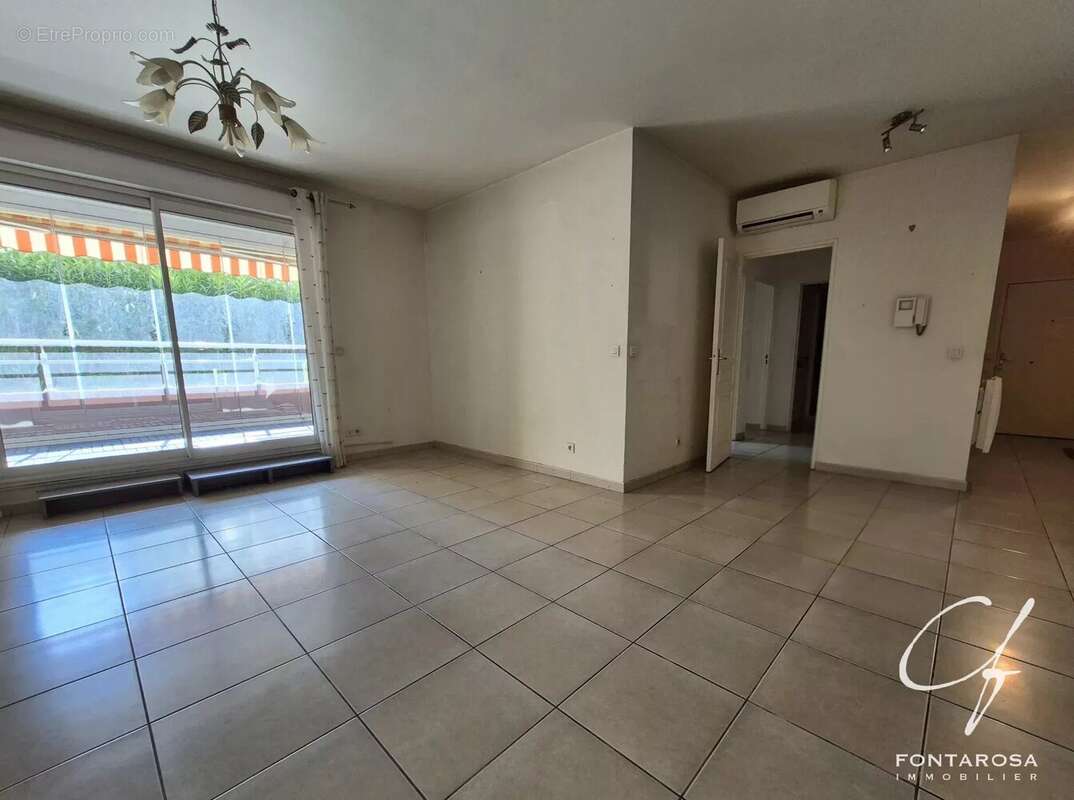 Appartement à FREJUS