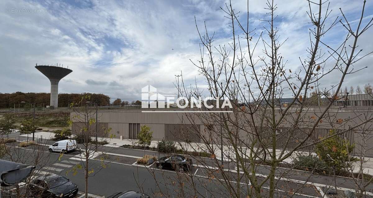 Appartement à LES MUREAUX