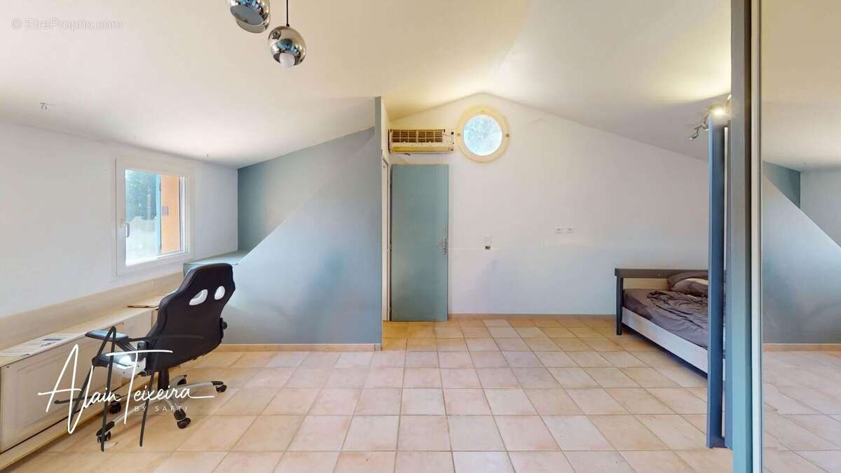 Photo 8 - Maison à SALERNES