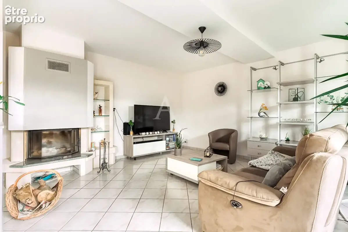 Maison 6 pièces 210 m² à vendre à Saint-Georges-Sur-Loire (49170) - photo 4
