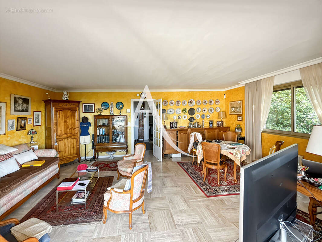 Appartement à LE CANNET