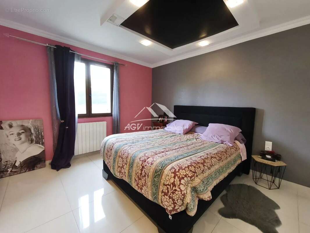 Maison à SAINT-MARTIN-DE-VALGALGUES