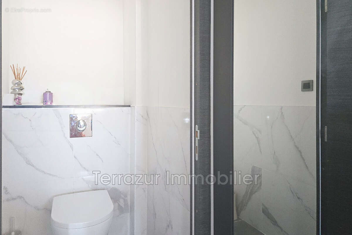 Appartement 57 m² à Antibes  - photo 8