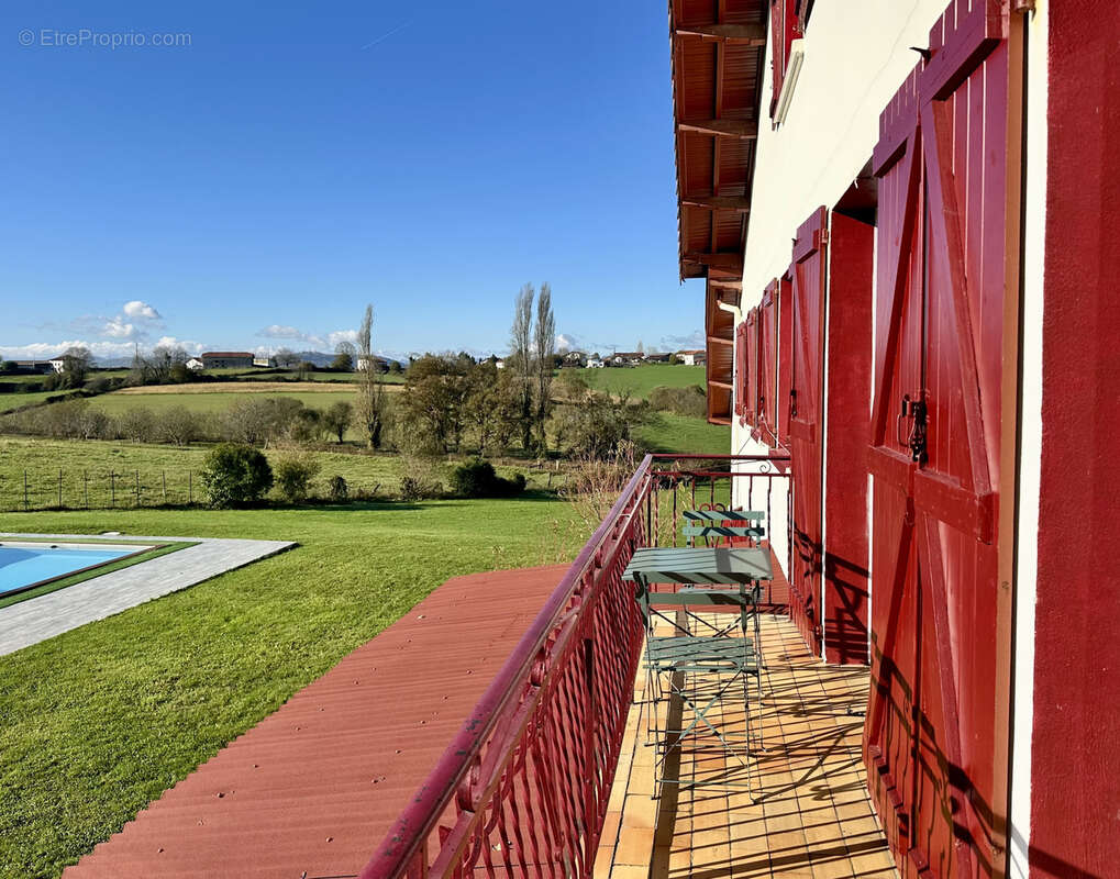 Maison à DOMEZAIN-BERRAUTE