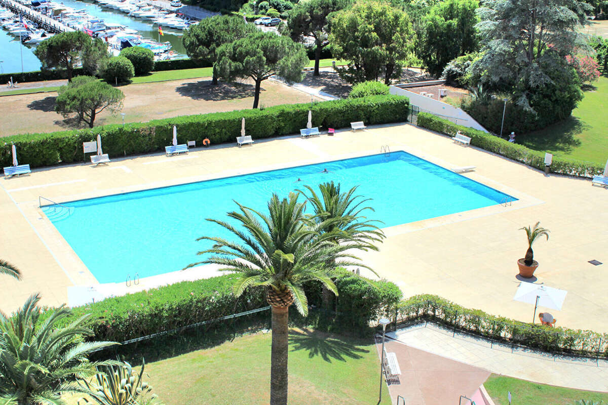 Appartement à MANDELIEU-LA-NAPOULE