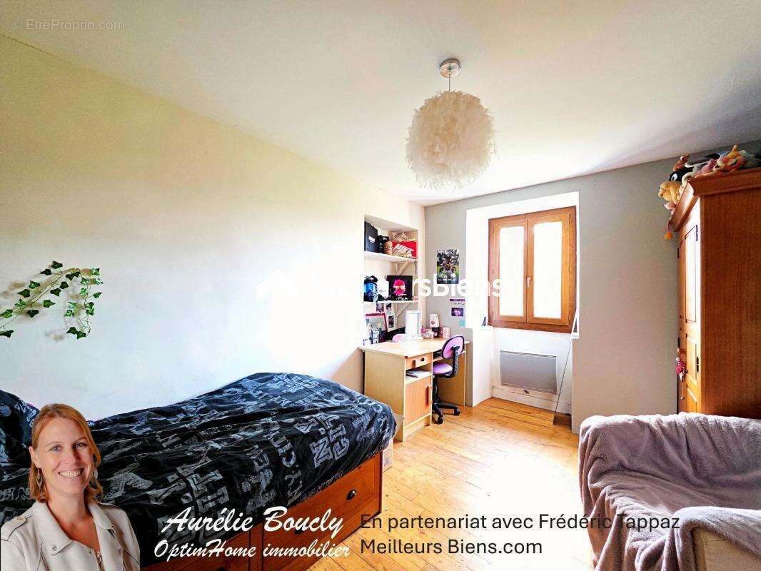 Maison à SAINT-LAURENT-DU-PONT