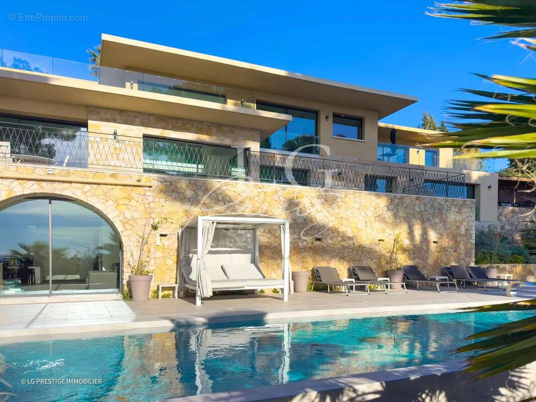Maison à MOUGINS