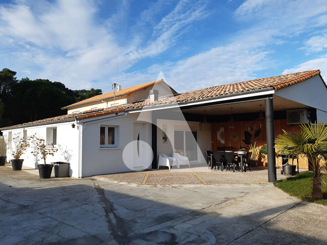 Maison à LA TREMBLADE