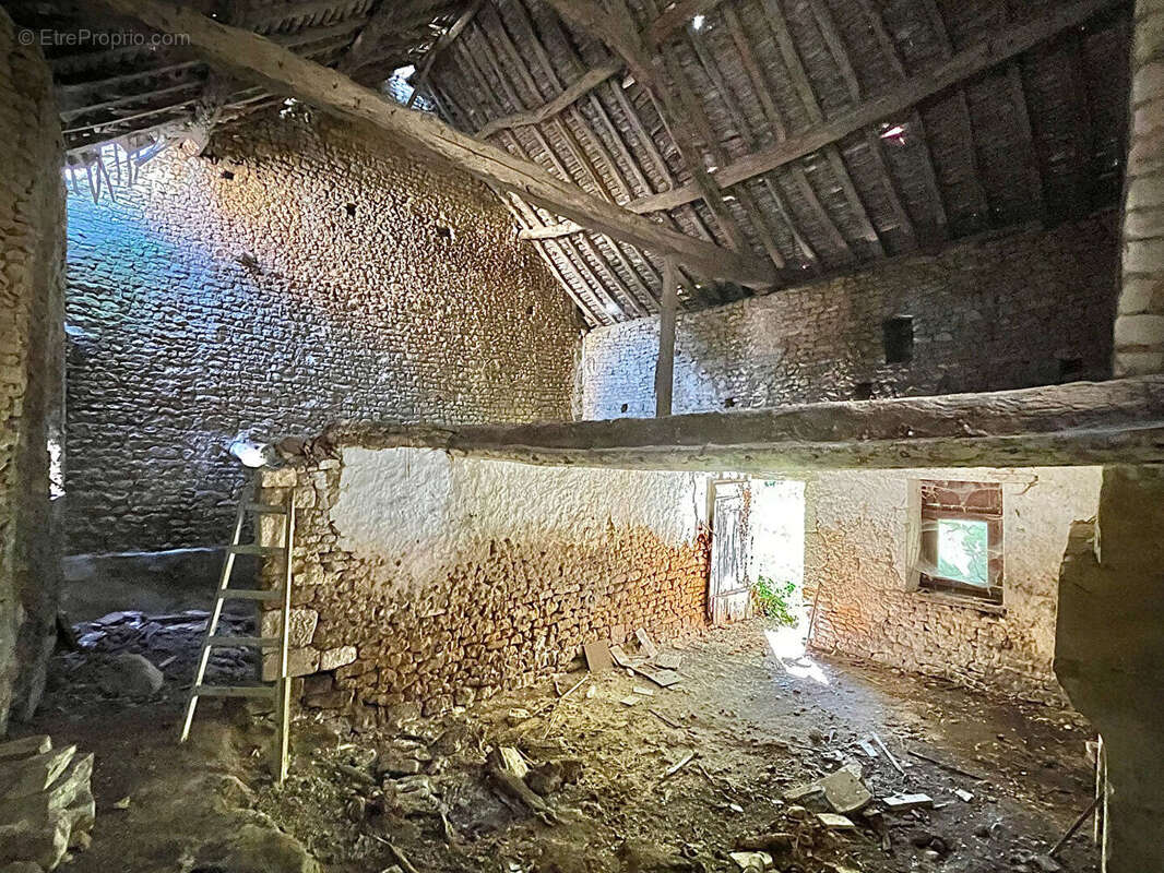 Autre à VILLY-LEZ-FALAISE