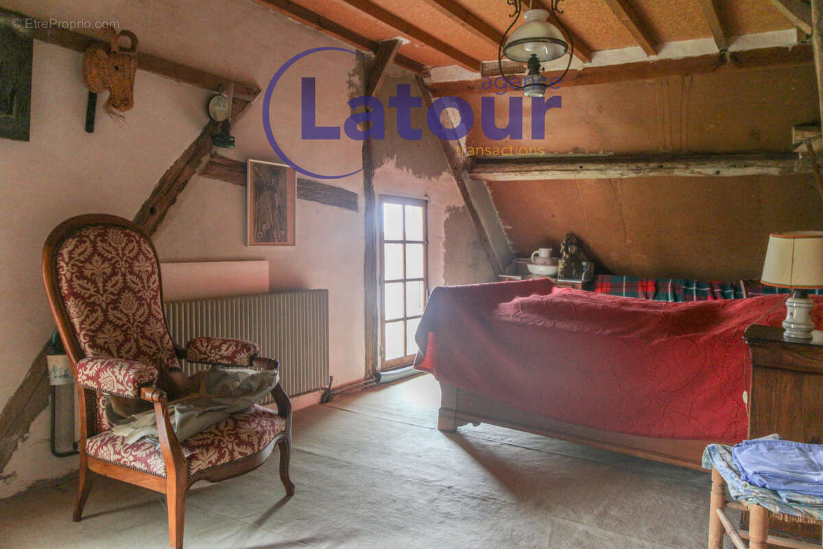 Maison à CHATEAUNEUF-EN-THYMERAIS