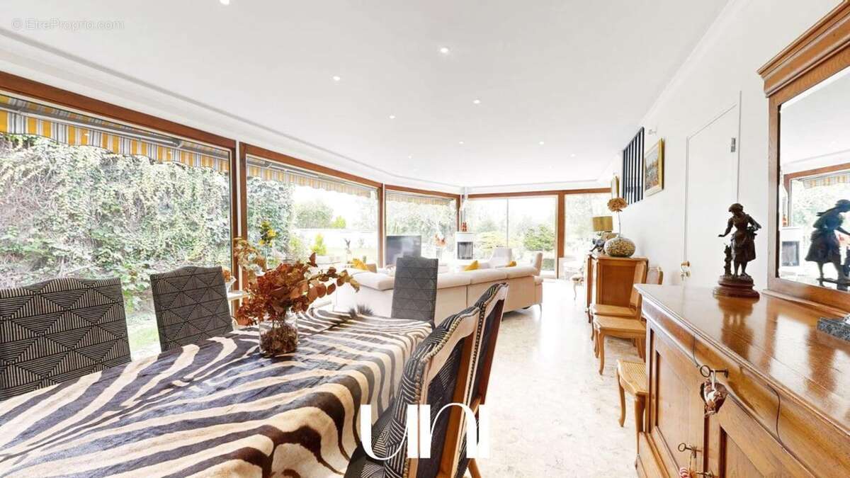 Maison à MEZIDON-CANON