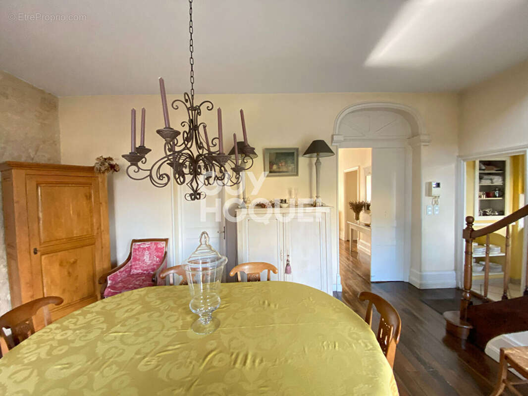 Maison à FONTENAY-LE-COMTE