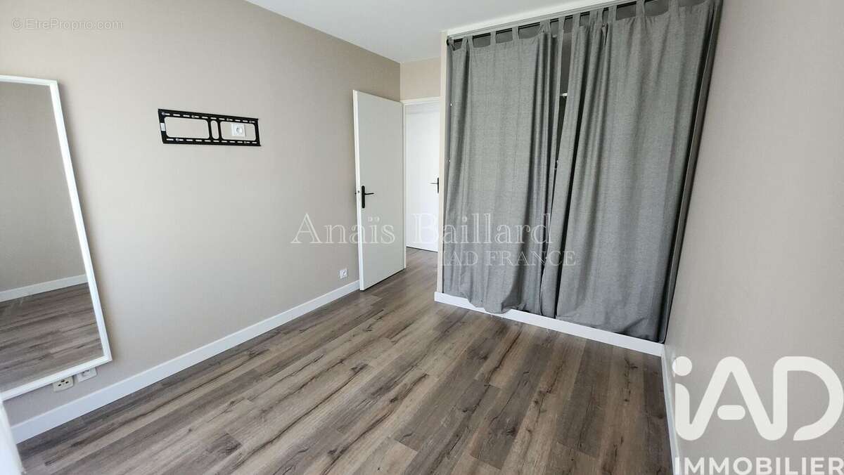 Photo 8 - Appartement à MOISSY-CRAMAYEL