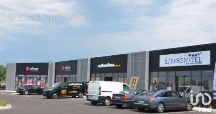 Photo 6 - Commerce à SAINT-PAUL-TROIS-CHATEAUX