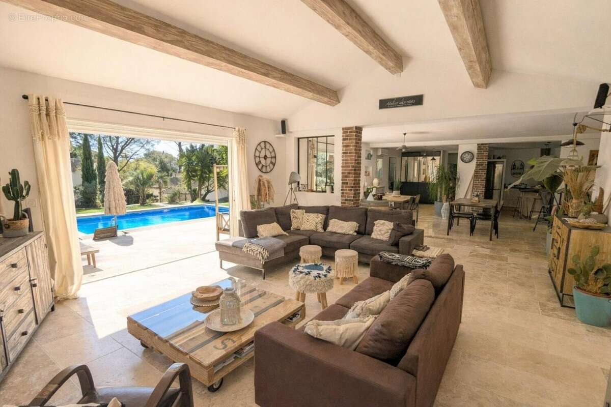 Photo 6 - Maison à LANGLADE