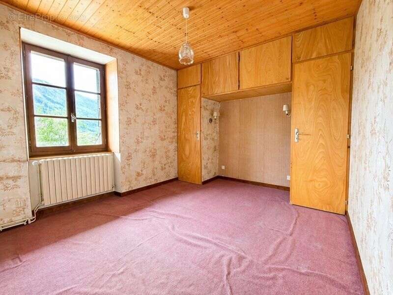 À vendre Thones Appartement 5 pièces à rénover plus plateau à aménager - photo 4
