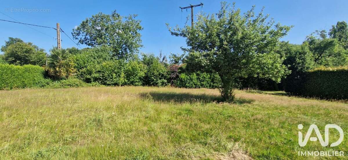 Terrain 600 m² à Liffre  - photo 2