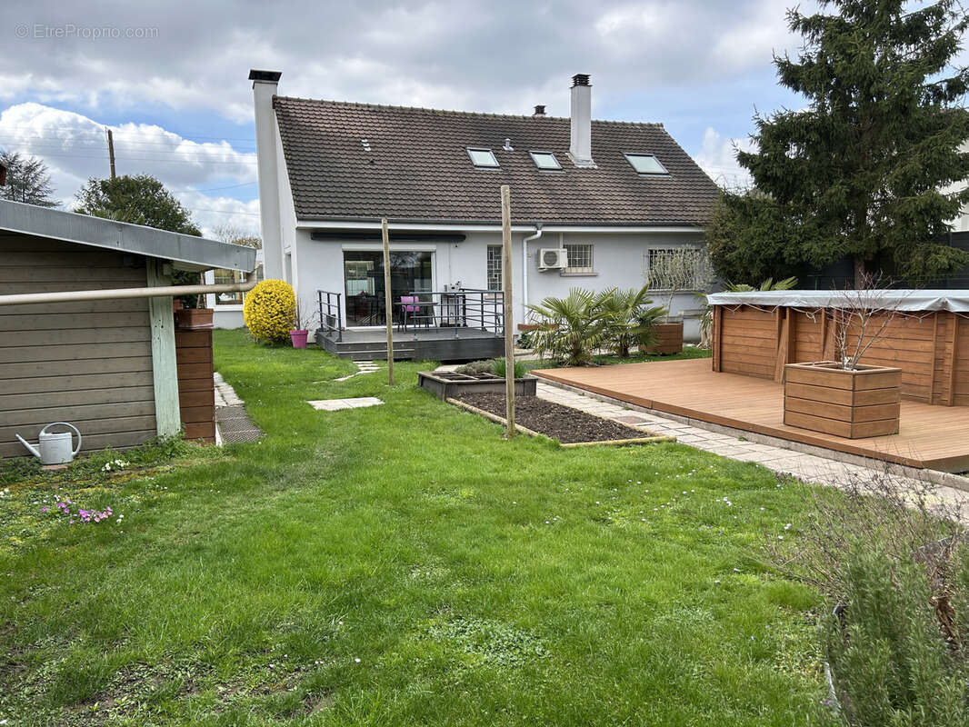 Maison à GONDREVILLE