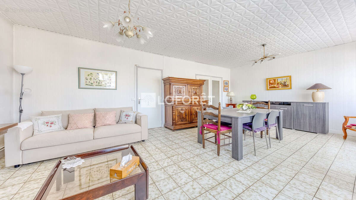 Appartement à ROISSY-EN-BRIE