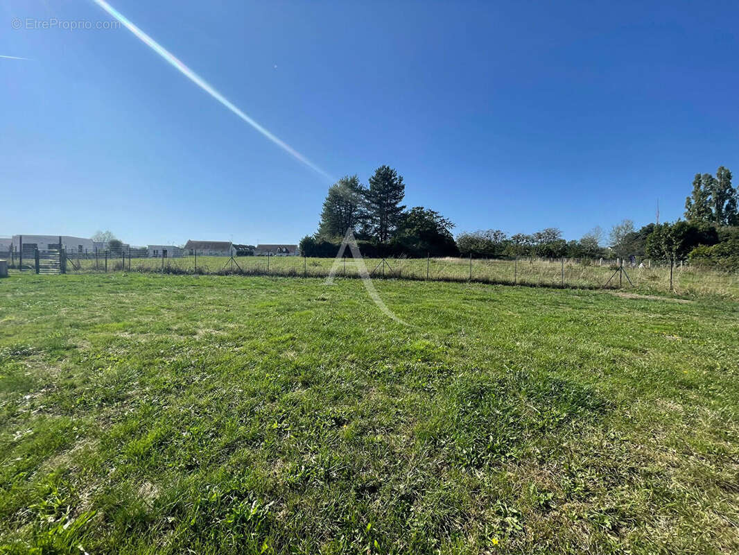 Maison à FAVEROLLES-SUR-CHER