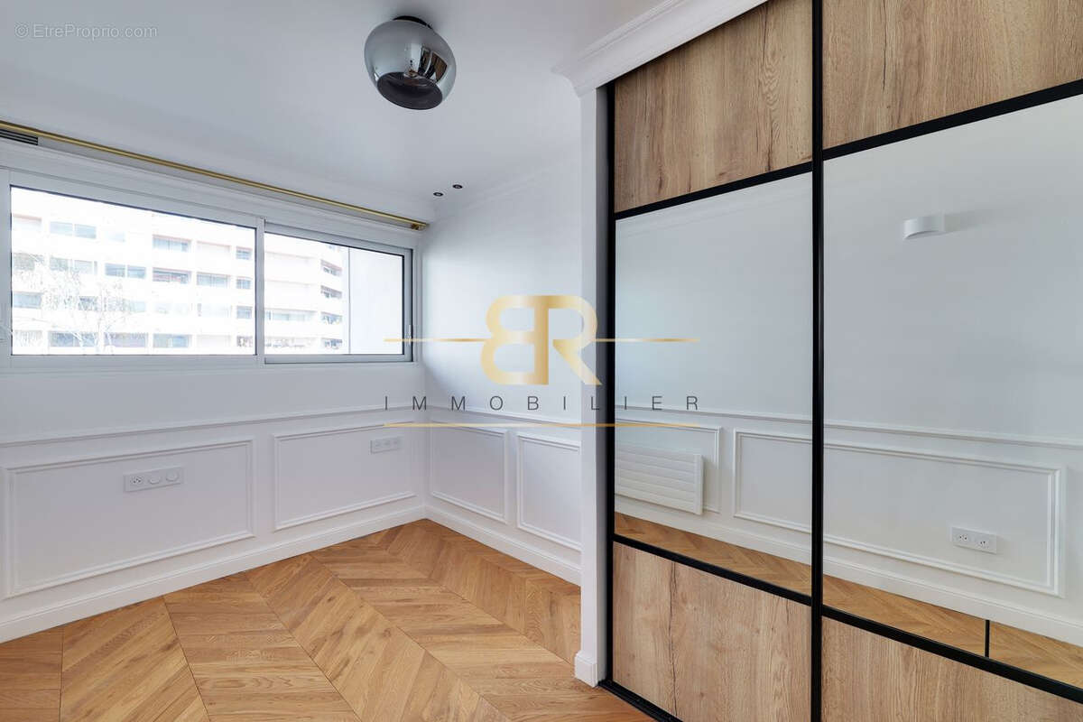 Appartement à PARIS-12E