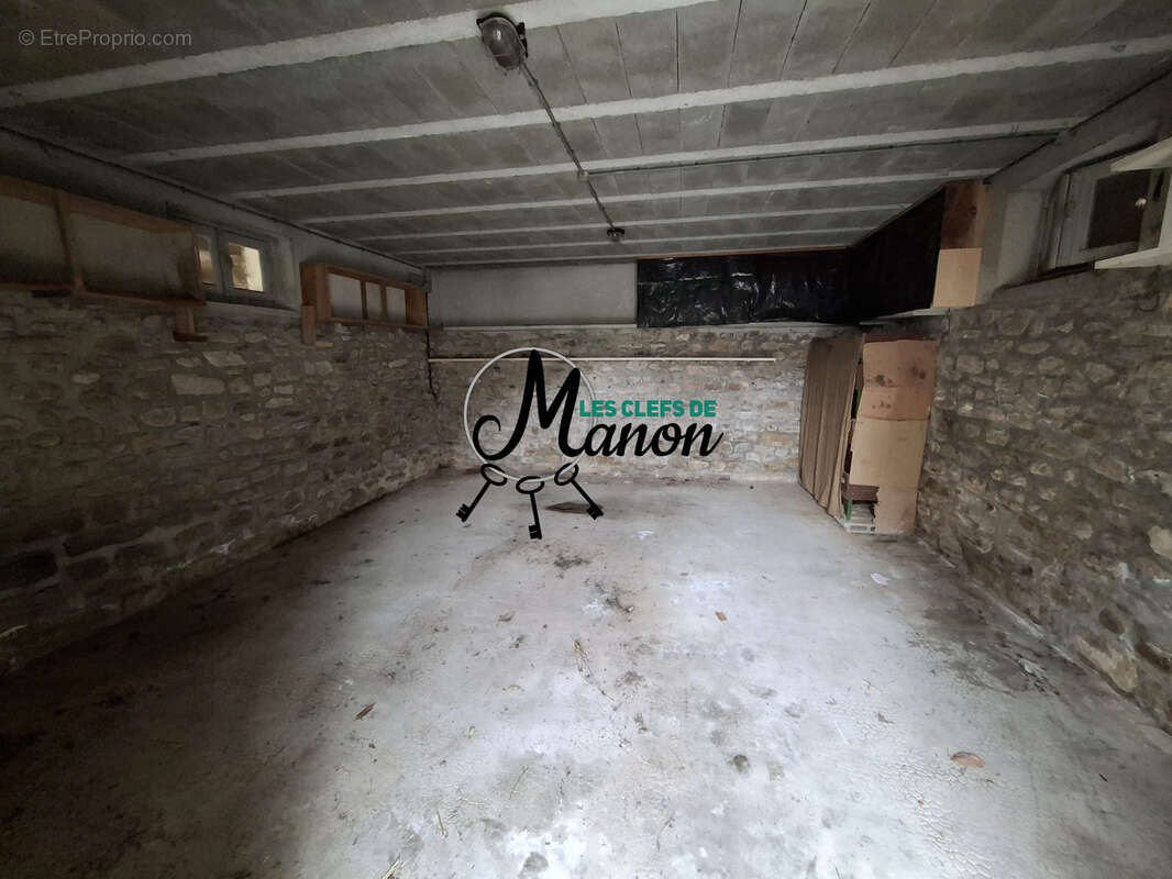 Maison à SAINT-SULPICE-LES-FEUILLES