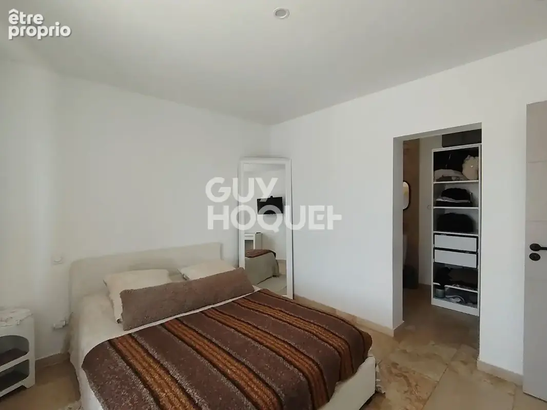 Carpentras - Maison R+1 - 279 m² (dont véranda 48 m²) - 5 chambres, 2 garages, Piscine et Forage - photo 13