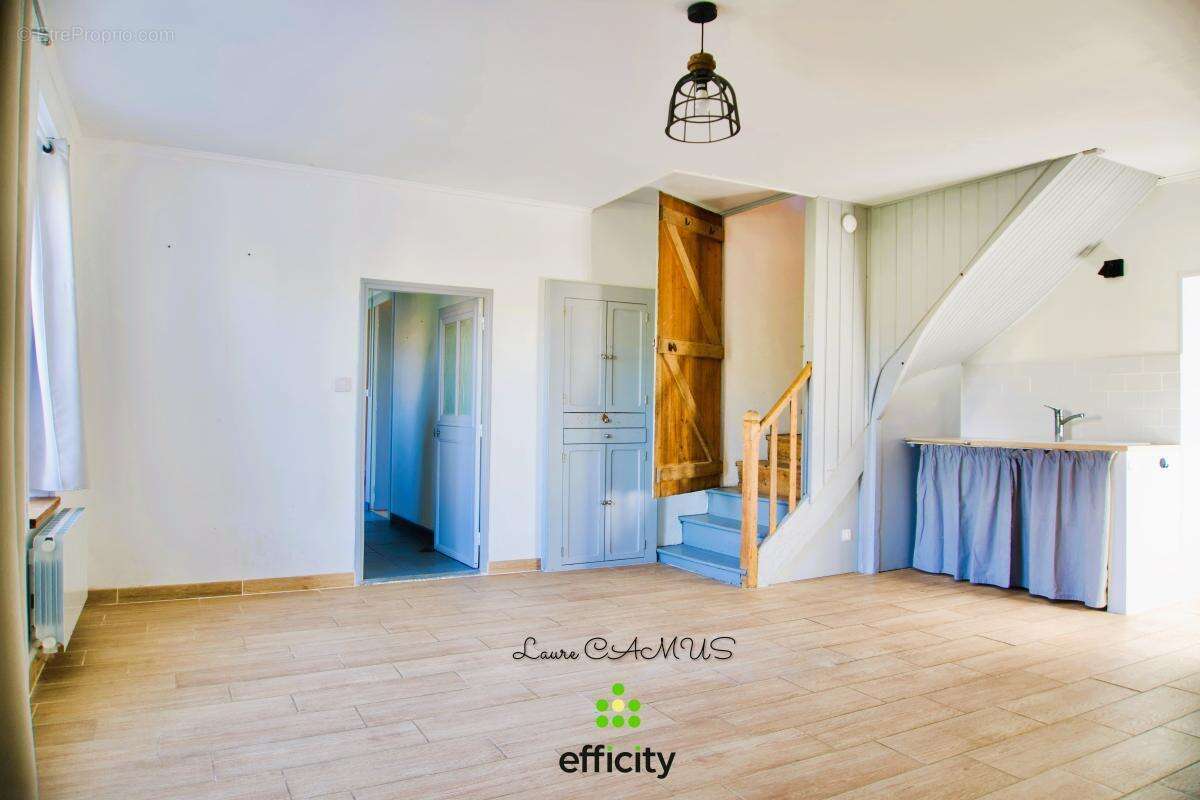 Maison à TALMONT-SAINT-HILAIRE