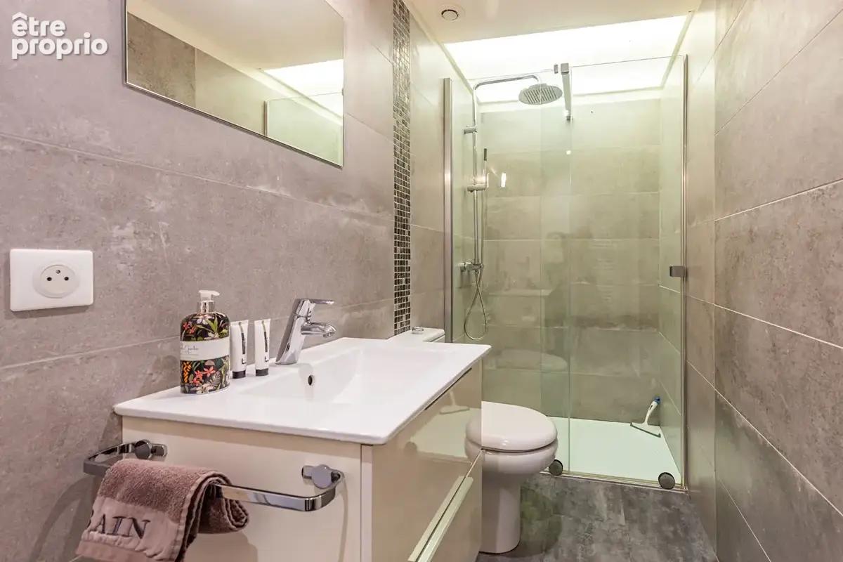Agence immobiliere laforet - exclusivite - "emilia" -  annecy - hyper centre-ville - studio de 28,41m2 entierement renove - dpe  - photo 5