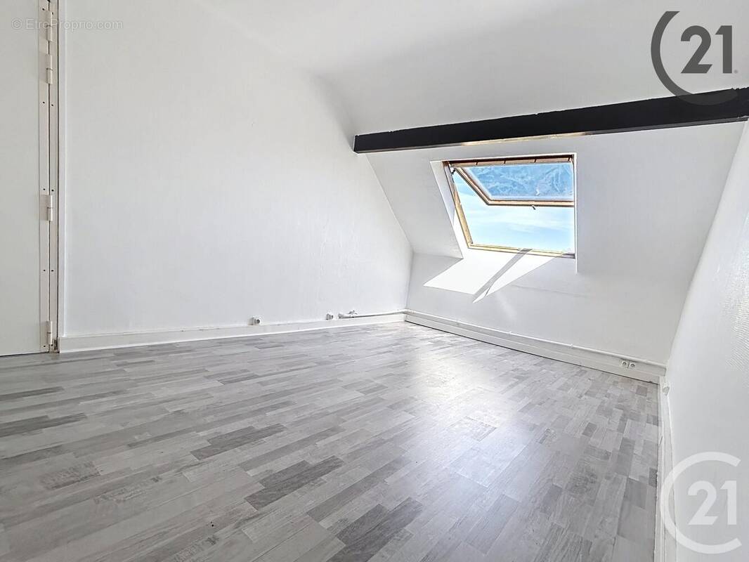 Appartement à FONTAINEBLEAU