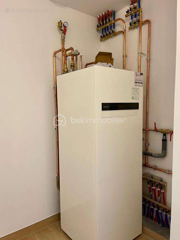  Maison Individuelle Spacieuse avec Potentiel d'Aménagement – ​​Un Bien Rare à Saisir ! - photo 10