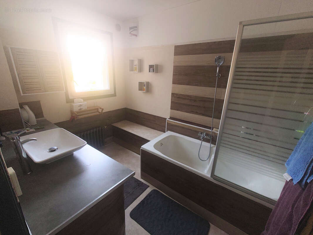 Maison à PONT-SAINT-ESPRIT