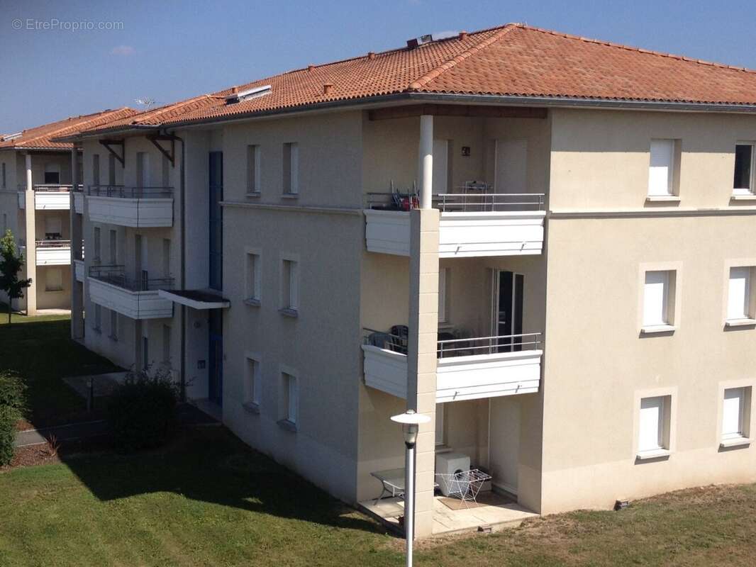 Appartement à PINEUILH