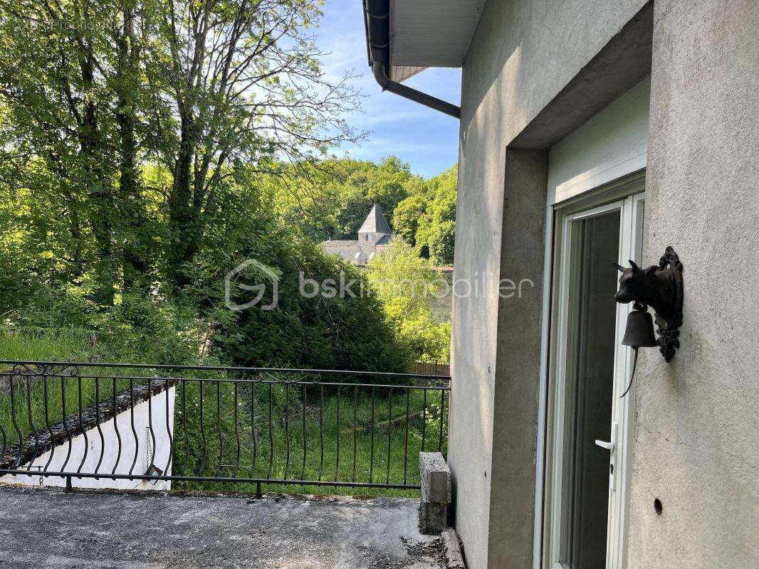 Maison à NANT-LE-PETIT