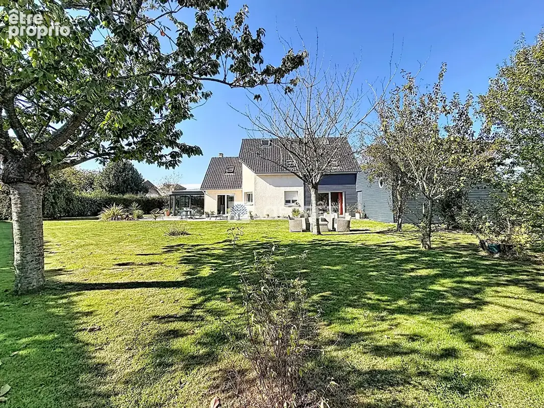 Maison familiale de 152 m² . terrain arboré de 1 677 m² . calme . - photo 14