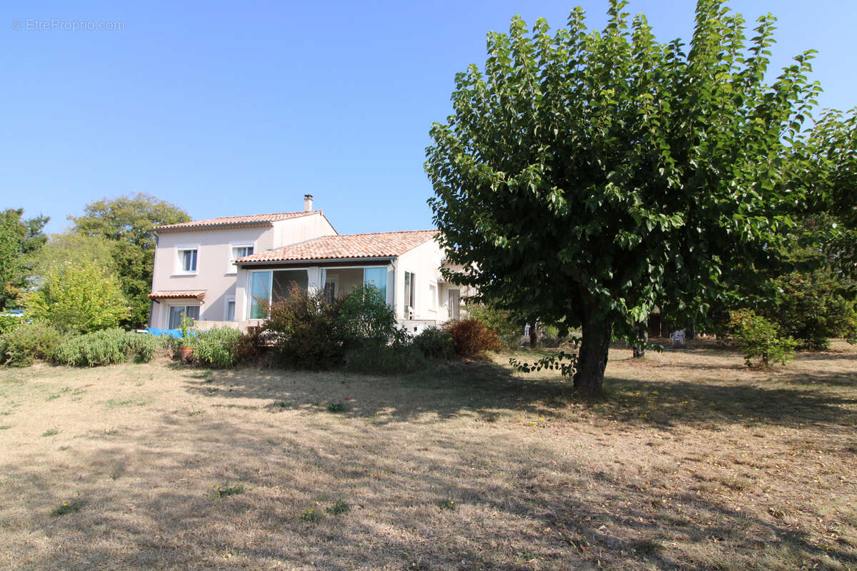 Maison à SAINT-JULIEN-DE-CASSAGNAS