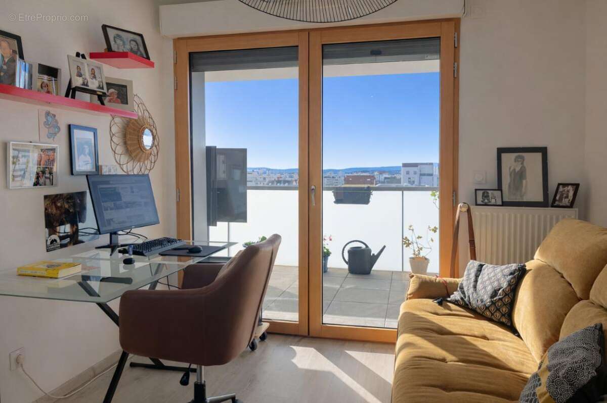 Appartement à LYON-8E