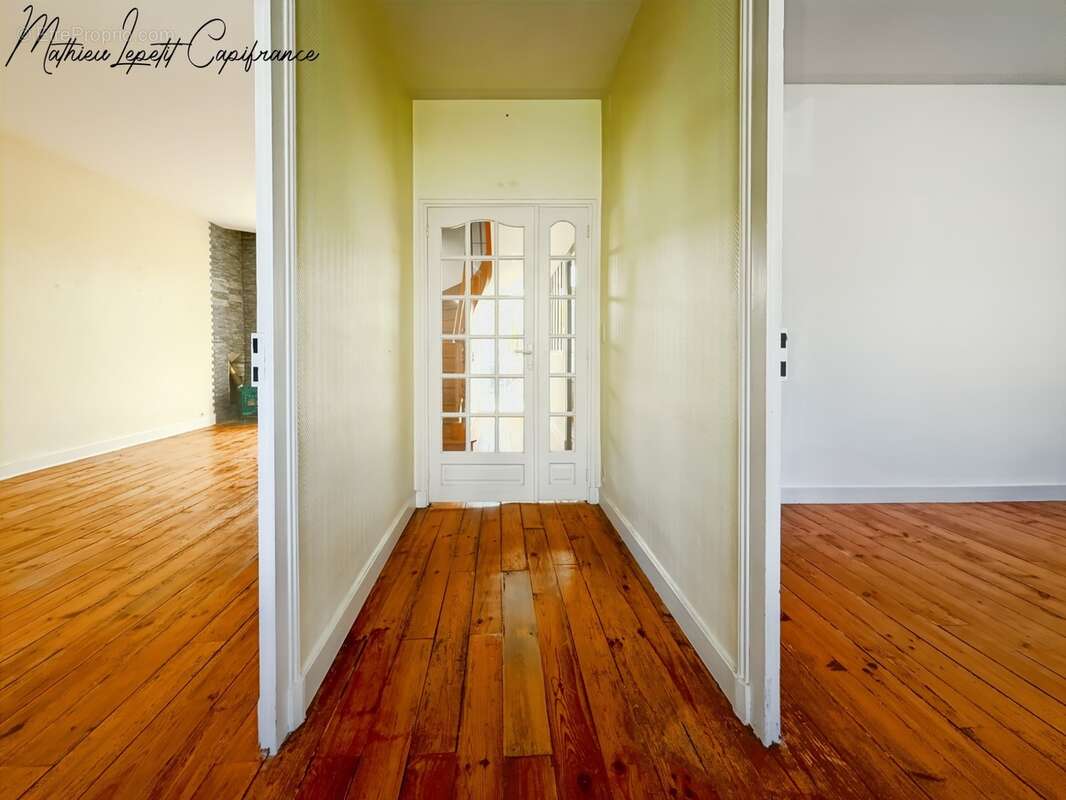  À VENDRE – Maison familiale de 159 m² avec 5 chambres et dépendance – PÉRIGUEUX (Quartier Hôpital) - photo 14
