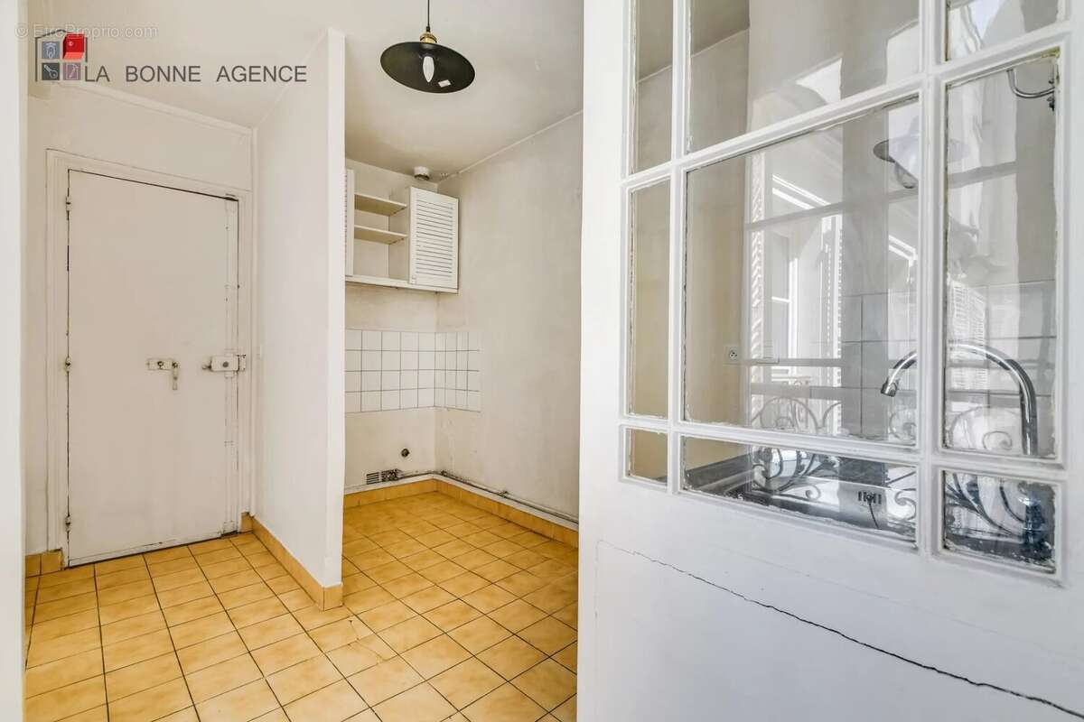 Appartement à PARIS-8E