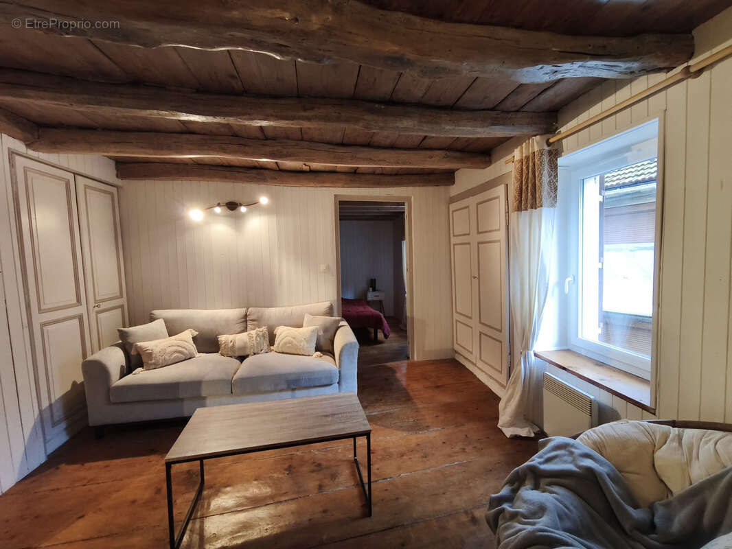 Appartement à TENAY