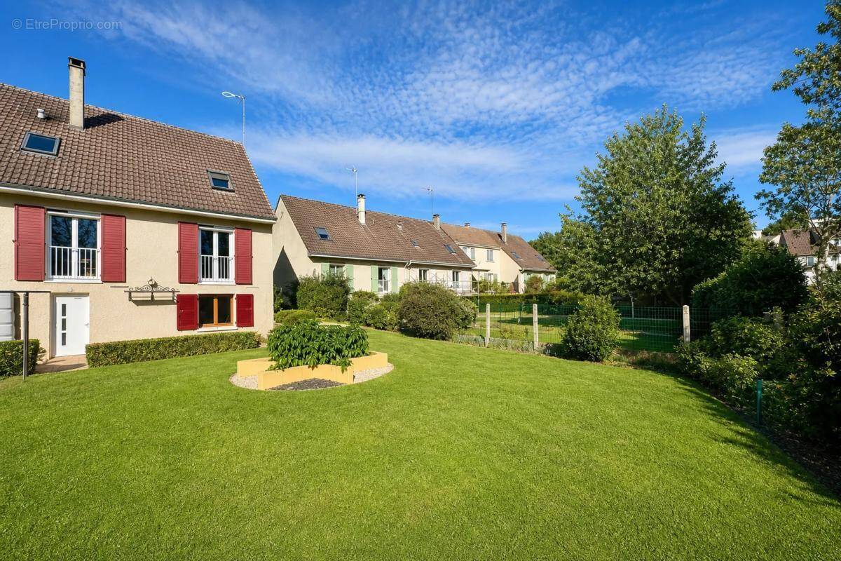 Maison à LA FERTE-GAUCHER