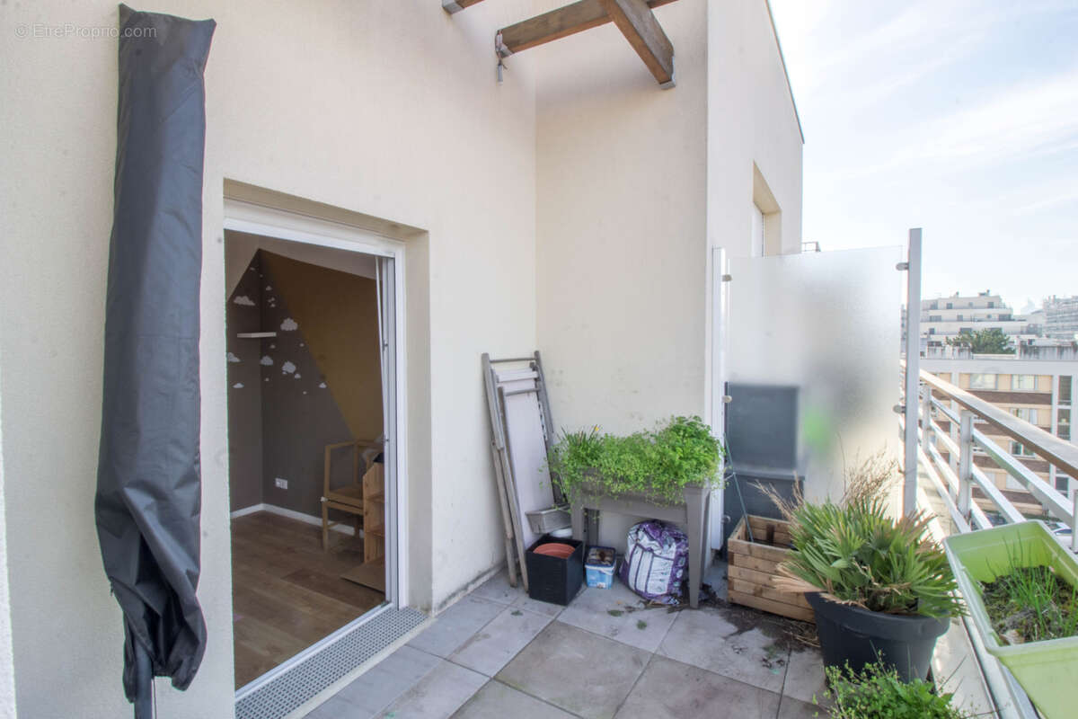 Appartement à COLOMBES