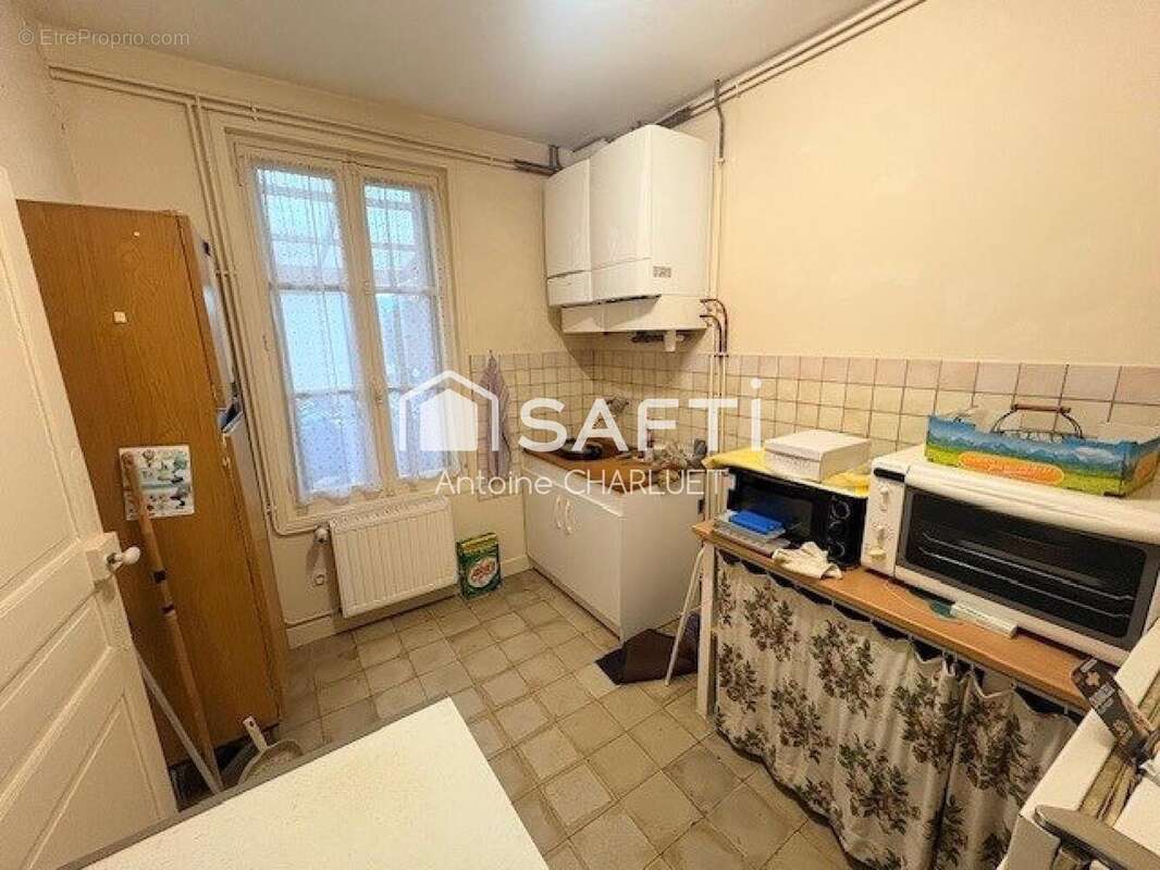 Maison 80 m² à Saint-Genou  - photo 5