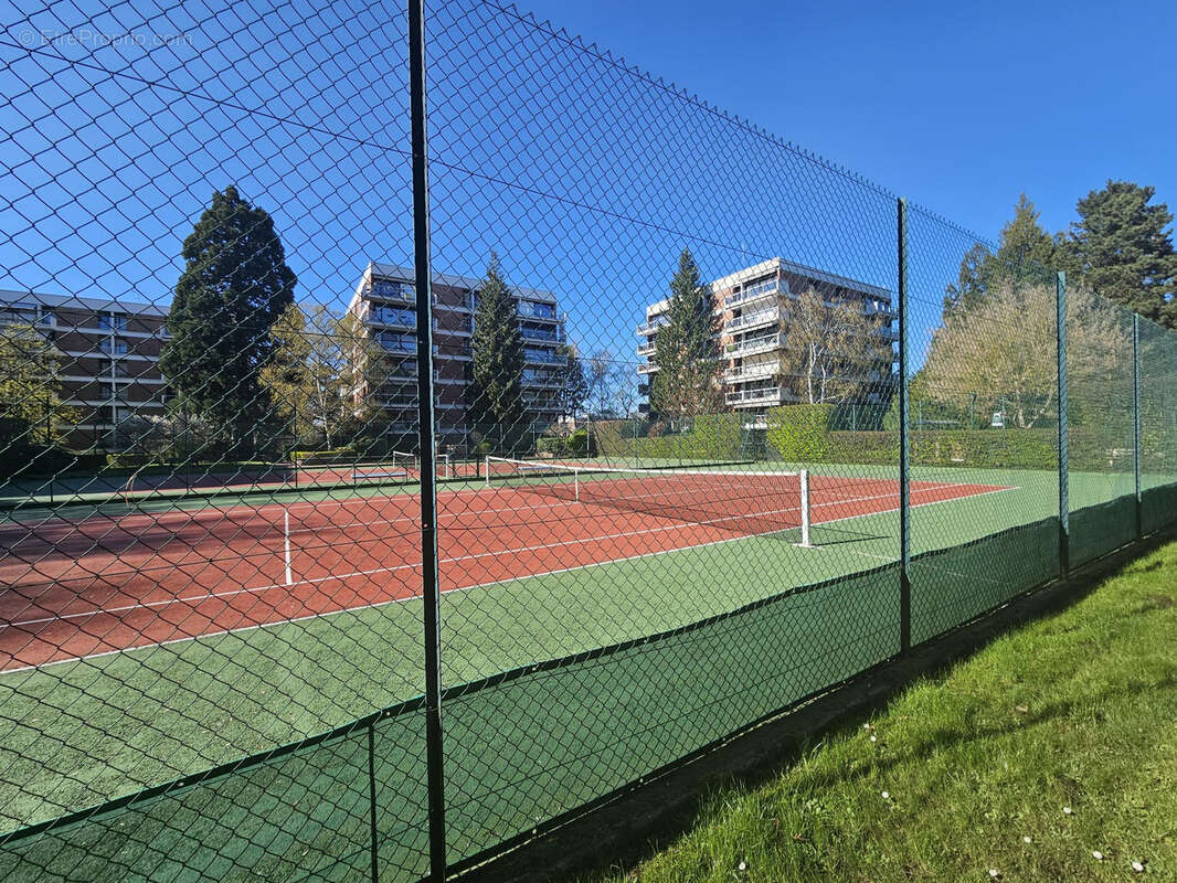 Appartement à JOUY-EN-JOSAS