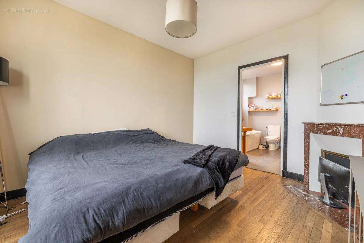 Maison à CORBEIL-ESSONNES