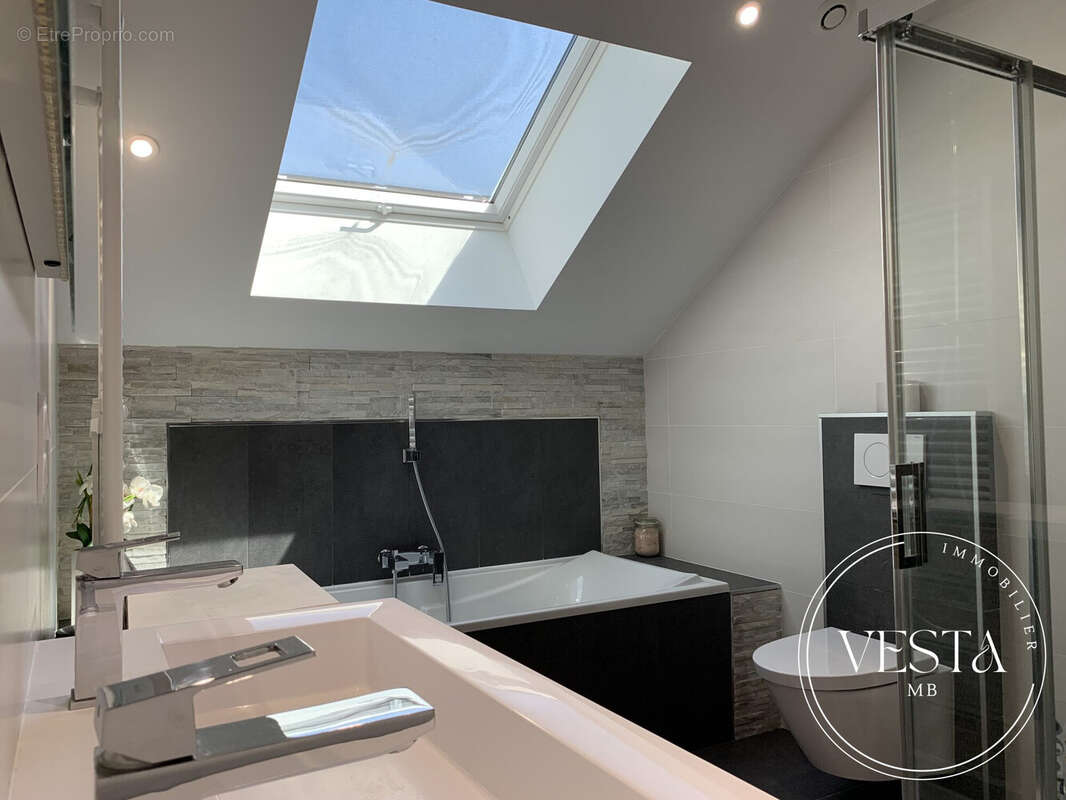 Appartement à FONTAINE-LES-DIJON